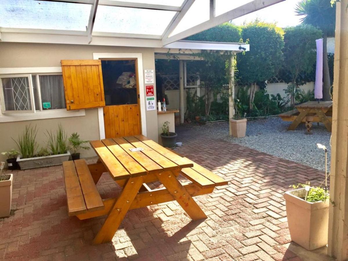 Jembjo'S Knysna Lodge & Backpackers エクステリア 写真