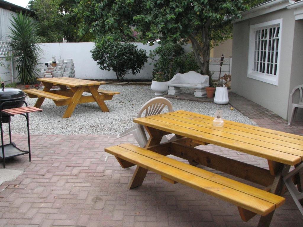Jembjo'S Knysna Lodge & Backpackers エクステリア 写真