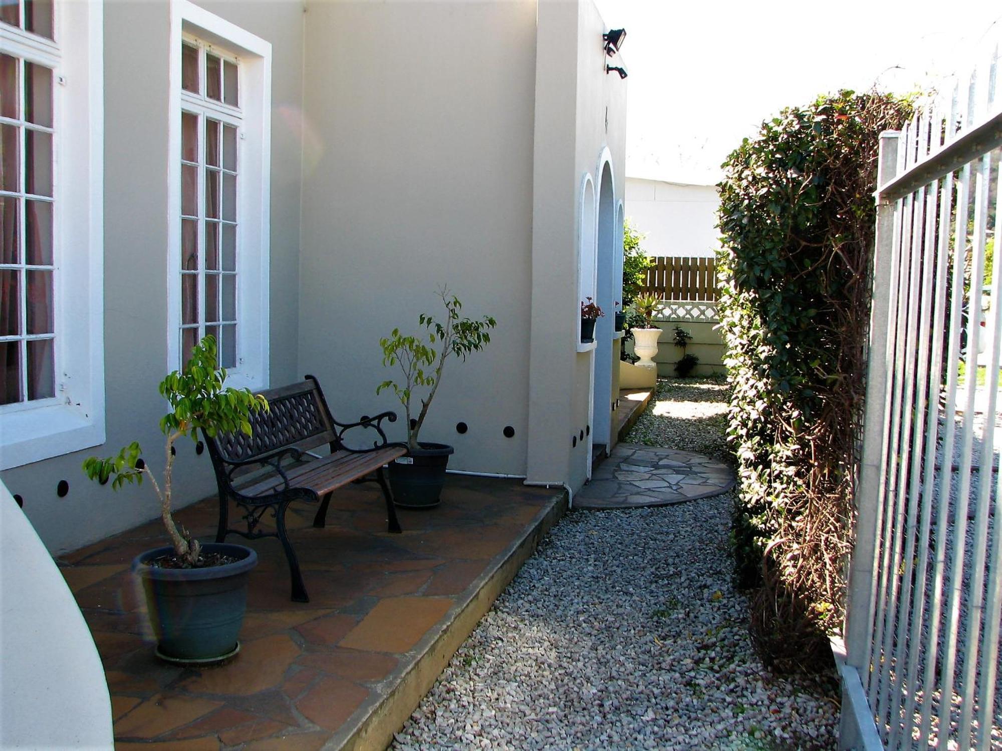 Jembjo'S Knysna Lodge & Backpackers エクステリア 写真