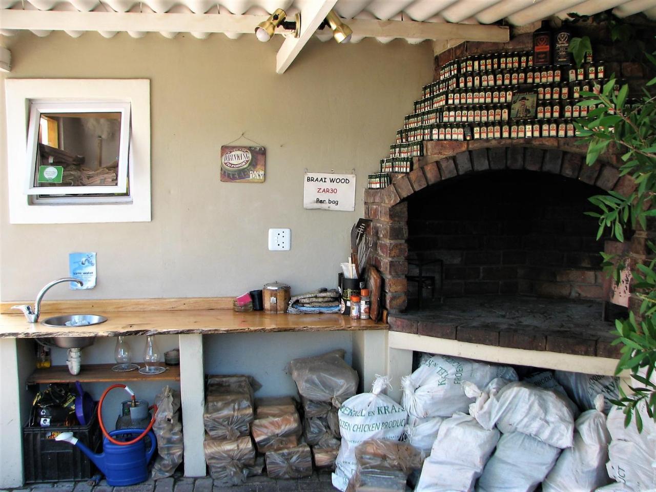 Jembjo'S Knysna Lodge & Backpackers エクステリア 写真