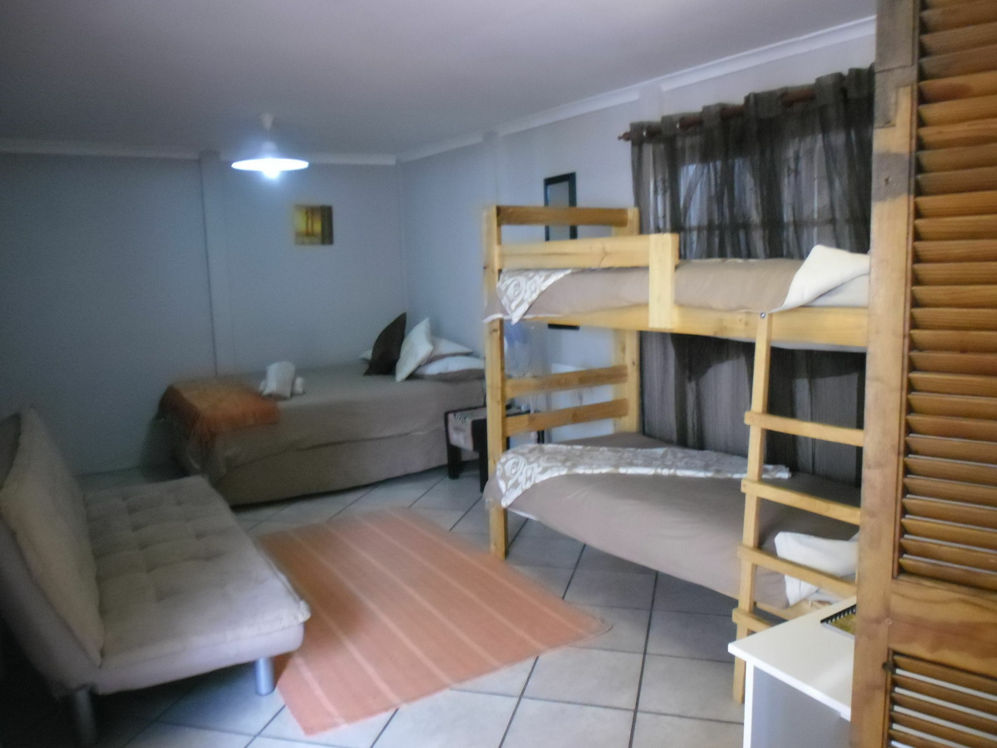 Jembjo'S Knysna Lodge & Backpackers エクステリア 写真