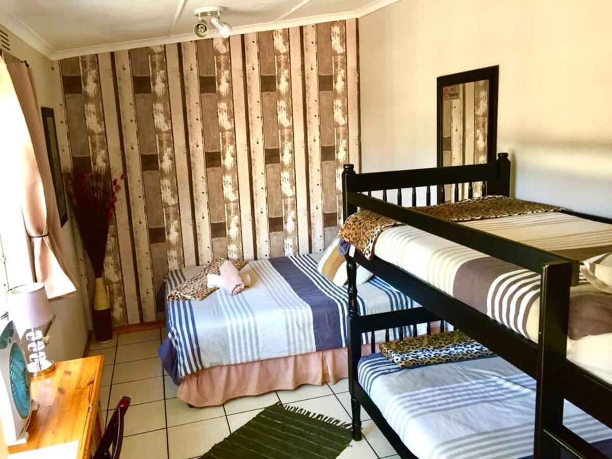 Jembjo'S Knysna Lodge & Backpackers エクステリア 写真